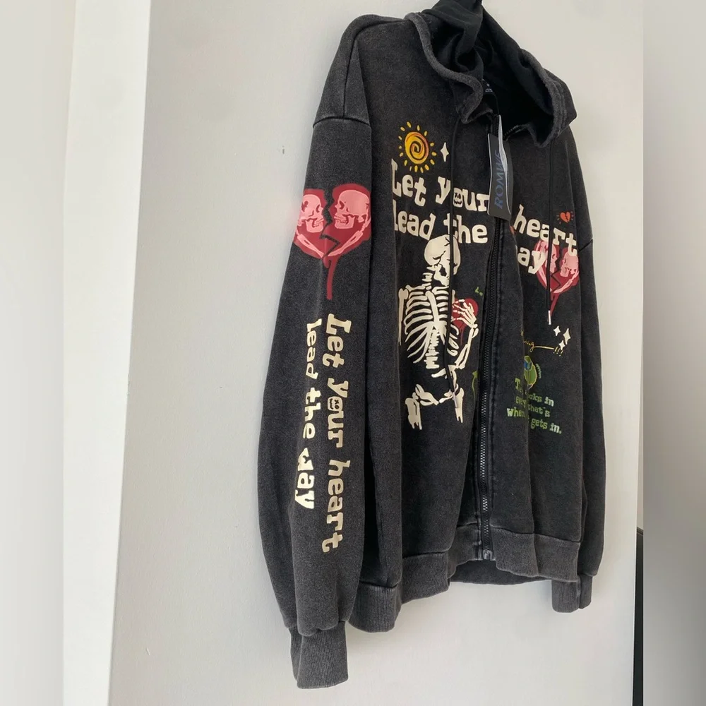 ROMWE Soft Lightweight Dark Gray Graphic Hoodie‎ size S